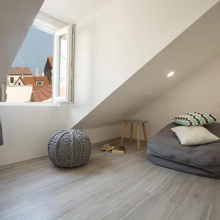 Гостьовий будинок Old Town 1 Спліт